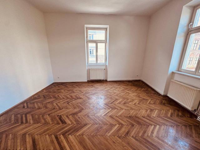 Nette 2 Zi Wohnung mit neuer Einbauküche, 1100 Wien