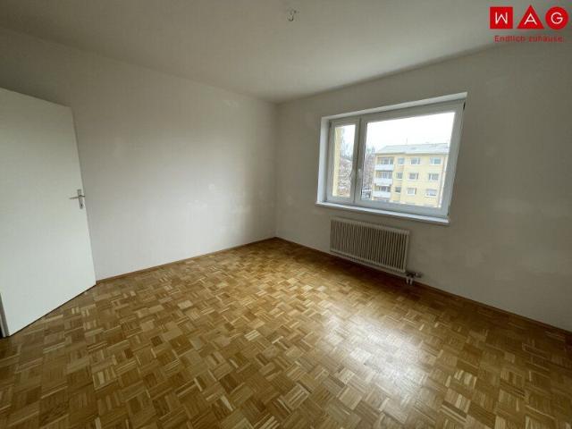 Nette Familienwohnung mit Loggia!