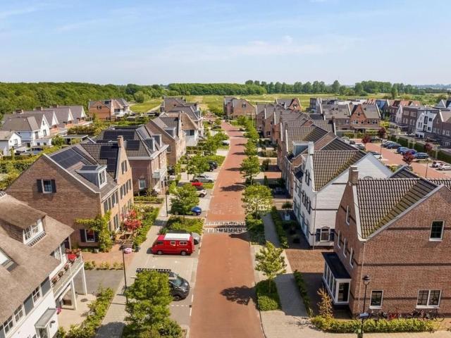 Nette kamer in goede wijk