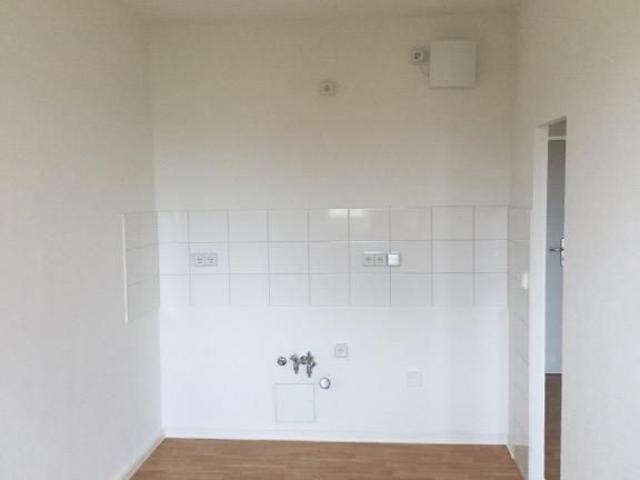 Nette Nachbarn gesucht: günstig geschnittene 4 Zi. Wohnung