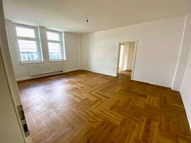 Nette Nachbarn gesucht: individuelle 2 Zimmer Wohnung mit viel Platz