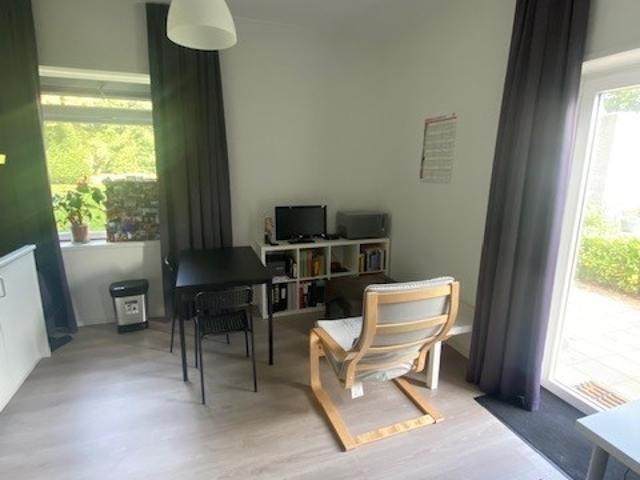 Nette studio aan de Flintstraat 29 C.03