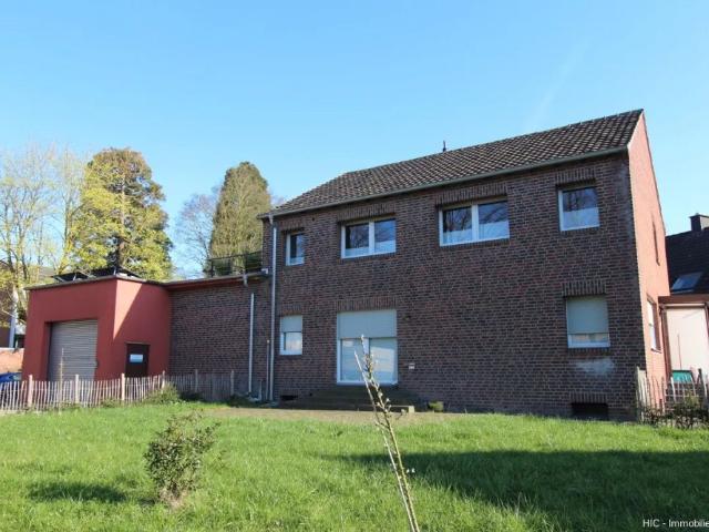 Nettetal Lobberich: Ca. 87 m² große, kernsanierte Obergeschosswohnung mit großer Sonnenterrasse