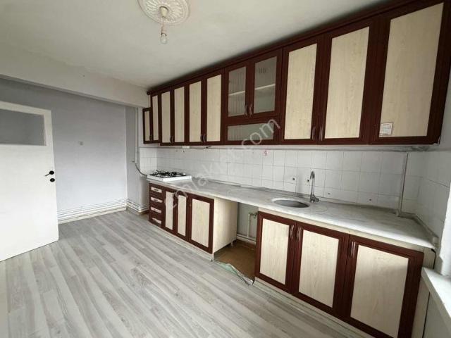 Net Gayrimenkul'den Şentepe Mah. 3+1 Asansörlü Kiralık Daire