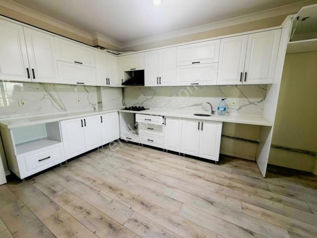 Net Gayrimenkul'den Şehitlik Mah. Kiralık 4+1 Site İçi Daire