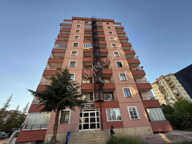 Net Emlaktan 2+1 Eşyalı Üniversiteye Yürüme Mesafesinde Kiralık