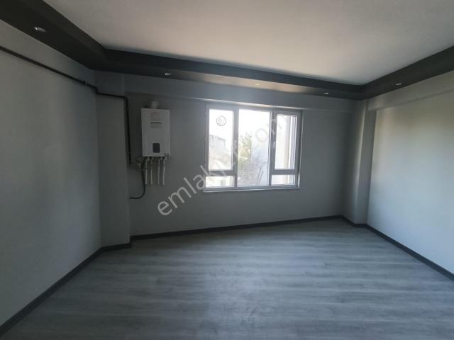 Net Emlak'tan Çamlıca Mahallesin'de Satılık 1+1 Daire