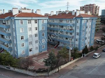 Net Emlaktan Üniversiteye Yürüme Mesafesinde 3+1 Kiralık Daire