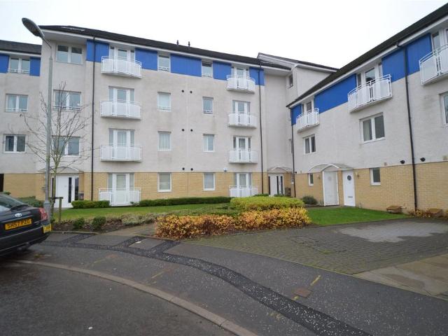 Netherton Gardens, Anniesland. 2 bed flat to rent £1,165 pcm £269 pw