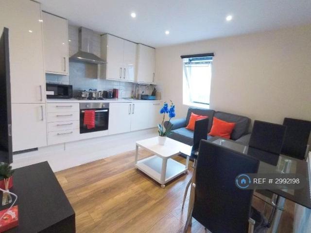 Netherwood Road, London, W14 2 bed flat to rent £2,300 pcm £531 pw
