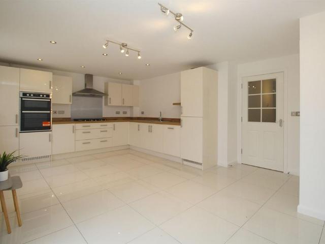 Netherhall Drive, Quorn, LE12 4 bed detached house to rent £1,800 pcm £415 pw