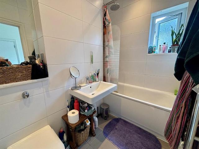 Netherlands Road, New Barnet EN5, 3 bed semi detached house to rent, £3,000 pcm | PrimeLocation
