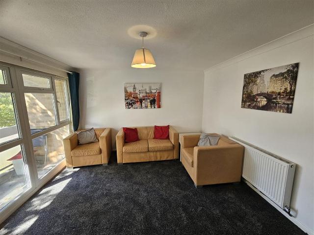 Nethersole Close, Canterbury CT2, 3 bed flat to rent, £1,350 pcm | PrimeLocation