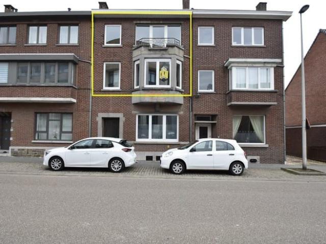 Netjes gerenoveerde duplex met twee slaapkamers en terras o