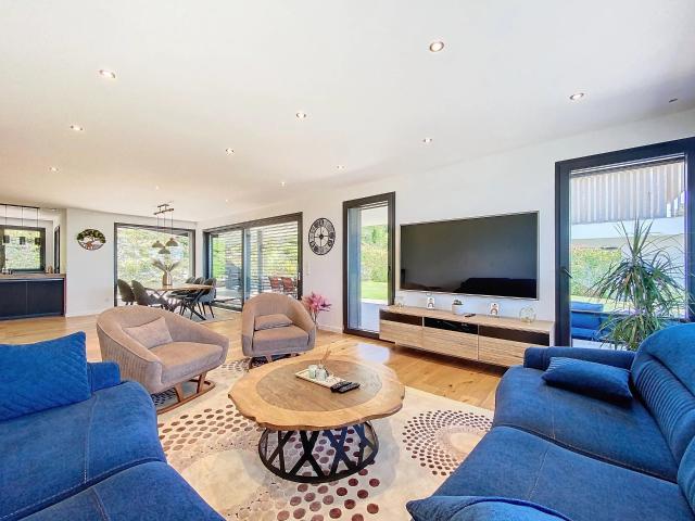 Neuvecelle Villa contemporaine Vue lac Dépendance 4. 276m² Neuvecelle