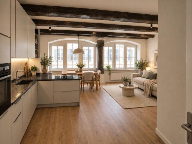 Neuvermietung nach Sanierung / Maisonette Wohnung im Herzen