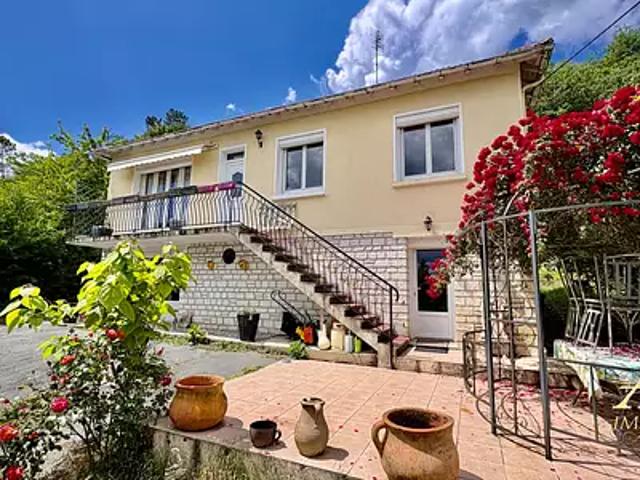 Neuvic 24190 Achat / Vente maison 4 pièces t4 au dernier étage