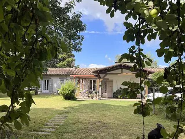 Neuvic 24190 Achat / Vente maison 8 pièces t8