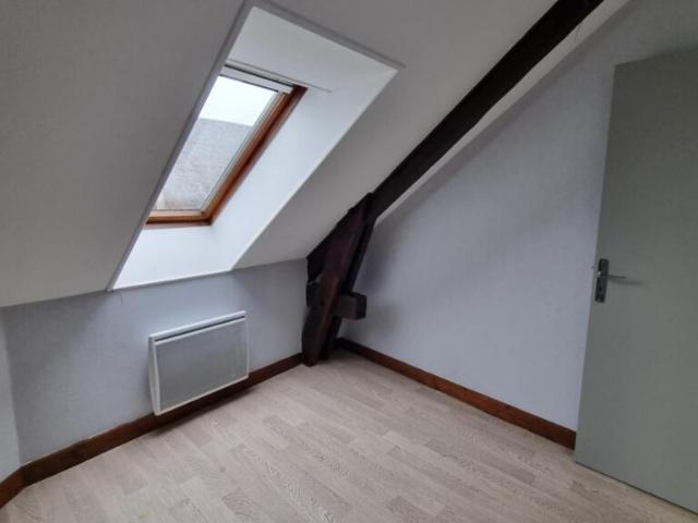 NEUVIC – Appartement 1 Chambre – Centre Ville – Eau comprise