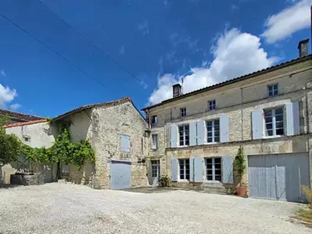 Neuvicq le Château 17490 Achat / Vente maison