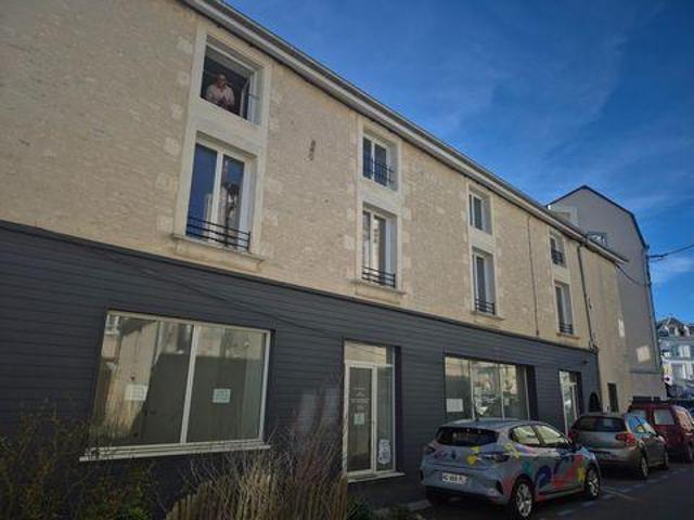 Neuville Poitou 86170 100315379
