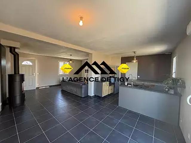 Neuvy en Sullias 45510 Achat / Vente maison 5 pièces t5 au dernier étage jardin