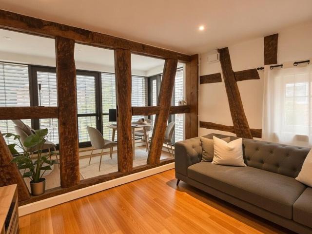 Neuwertig saniertes Fachwerkhaus – Wintergarten & Sonnenhaus Energie