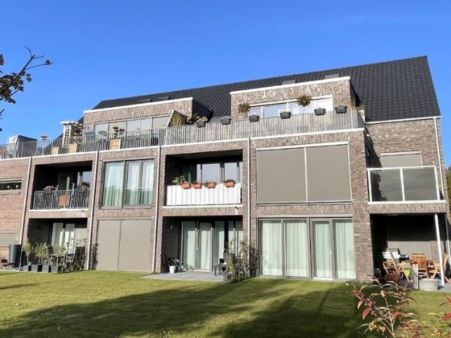 Neuwertige Dachgeschosswohnung mit Galeriebereich & Dachterrasse in Edewecht – zentrale Lage