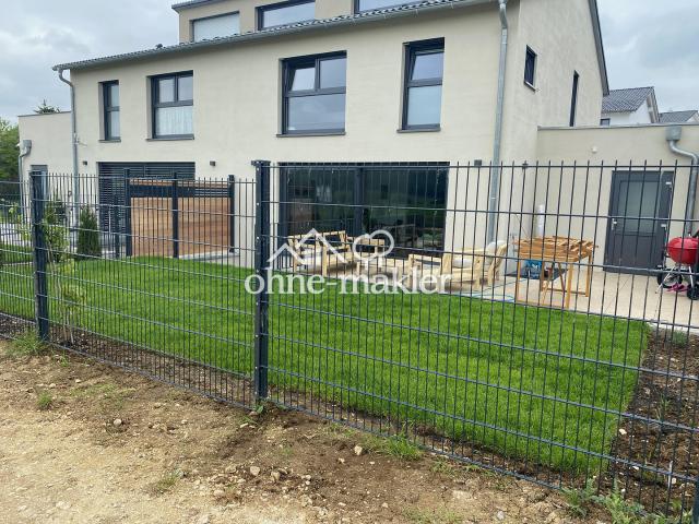 Neuwertige Doppelhaushälfte in Amstetten zur Miete ab sofort
