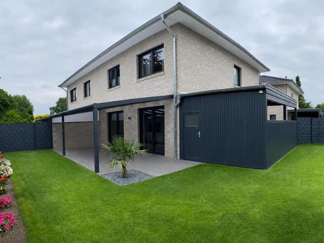 Neuwertige Doppelhaushälfte in Ganderkesee Ortskern