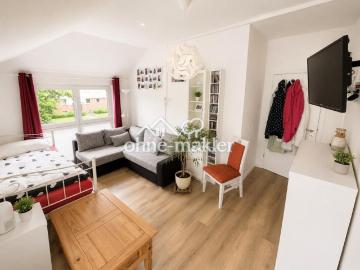 Neuwertige Doppelhaushälfte in Hamburg Oldenfelde | 157 m² · 6 Zimmer · Südwest Garten