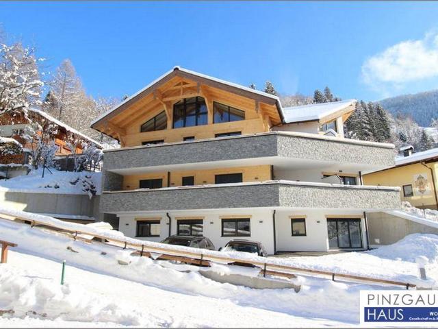 Neuwertige Ferienwohnung direkt an der Skipiste im Land Salzburg in der Skiregion „Sportwelt Amade“ mit touristischer Vermietung in Panoramalage von St.Johann im Pongau 78 m²