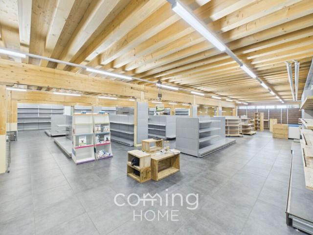 Flexible Gewerbefläche in Niederbipp 400 m², neuwertig und ideal für Showroom oder Lager