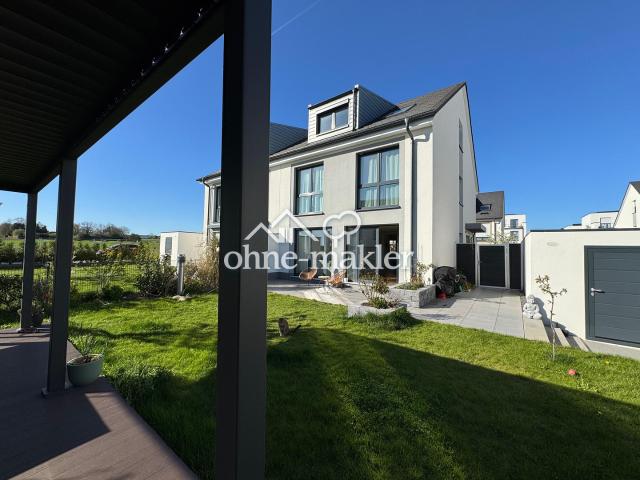Neuwertige Premium Doppelhaushälfte Bj. 2023 | 192 m² | 6 Zimmer | Garten | Energieklasse A