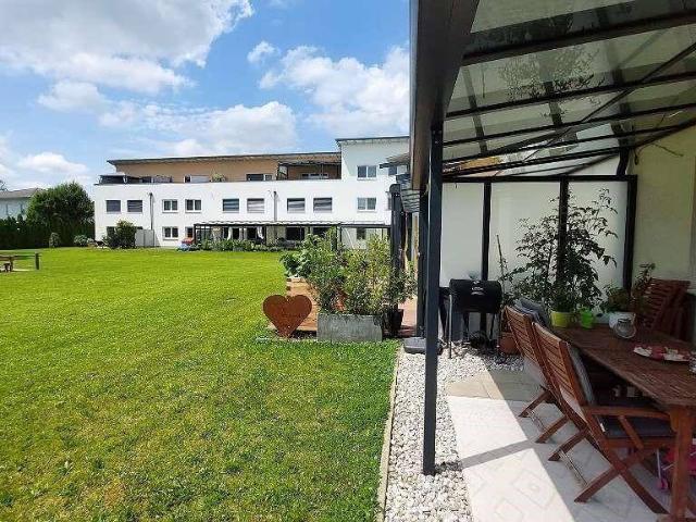 neuwertige ruhige Garten Wohnung Eckhaus, Niedrigstenergie A