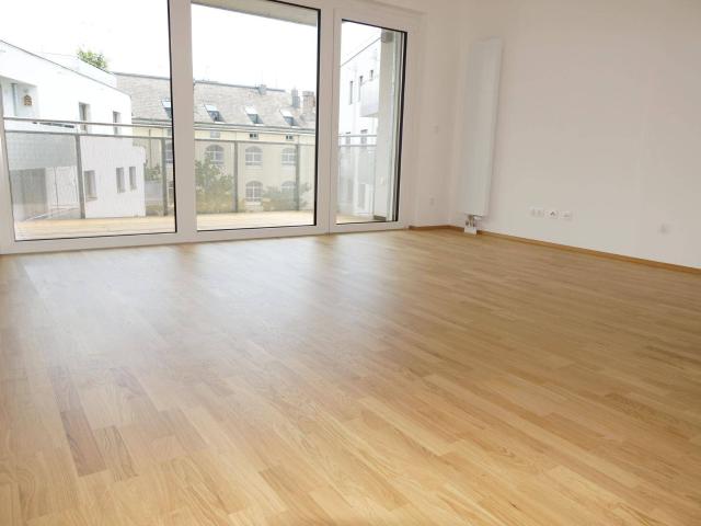 Neuwertige, sehr helle 2 Zimmerwohnung mit großzügigem 9,2 m² Innenhofbalkon, 5. Liftstock, Neubau 2020, Kongresspark