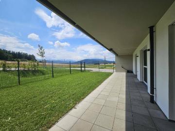 Neuwertige, sonnige 4 Zimmer Whg. mit Terrasse und Eigengarten
