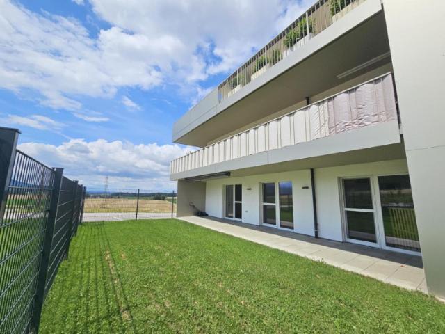 Neuwertige, sonnige 4 Zimmer Whg. Mit Terrasse und Eigengarten