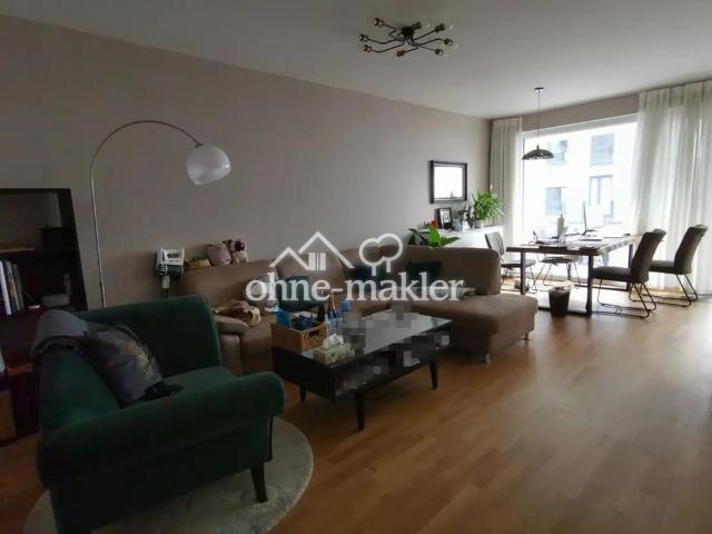 neuwertige voll möblierte 3 Zimmer Wohnung mit Balkon und EBK in Neu Isenburg Ost