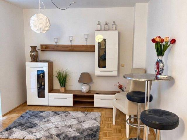 Neuwertige Wohnung mit Blick ins Grüne, U6 in der Nähe – so schön kann Wohnen in Wien sein