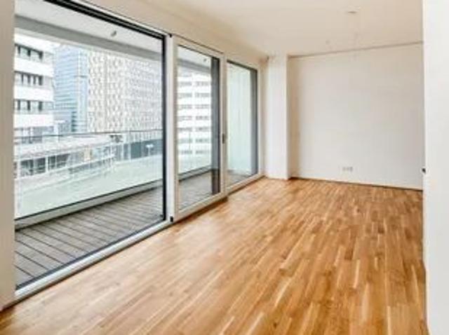 Neuwertige Wohnung mit durchdachtem Grundriss und weitläufigem Balkon, in unmittelbarer Nähe zum Donaupark