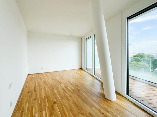 Neuwertige Wohnung mit durchdachtem Grundriss und weitläufigem Balkon, in unmittelbarer Nähe zum Donaupark