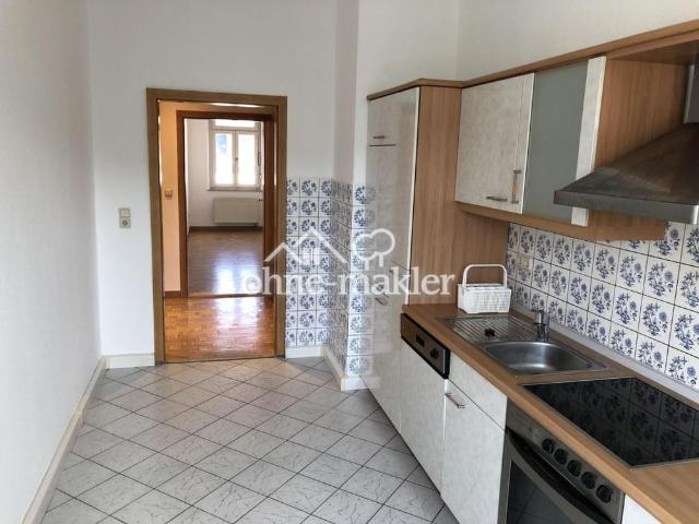 Neuwertige Wohnung mit vier Zimmern, Vollbad und EBK, Traumterrasse in Freiberg