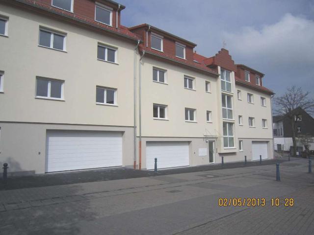 Neuwertige Wohnung mit vier Zimmern sowie Balkon und EBK in Winnweiler