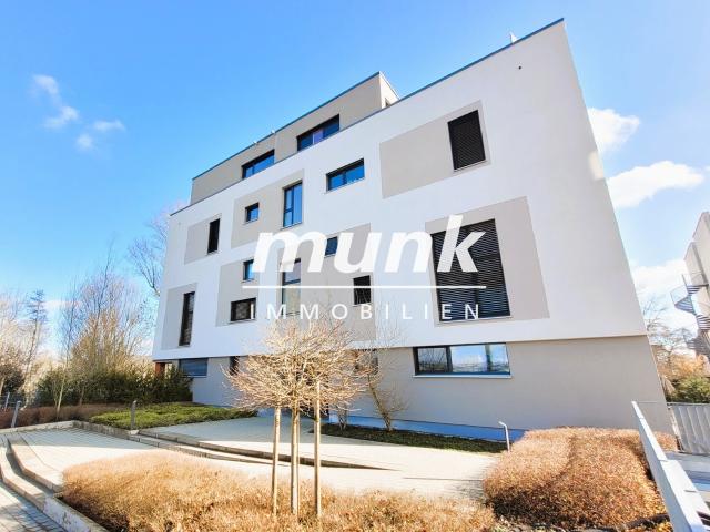Neuwertige 1 Zimmer Wohnung mit riesiger Terrasse!