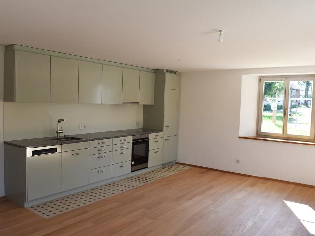 Neuwertige 2.5 Zimmer Erdgeschosswohnung in Rünenberg!