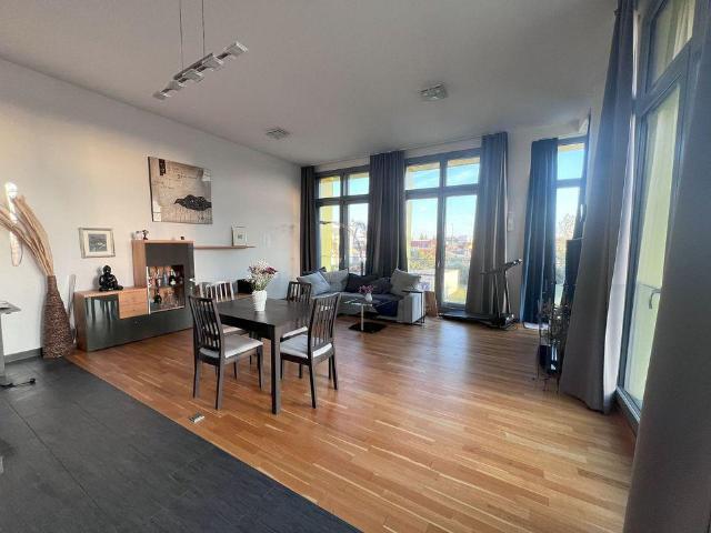 Neuwertige 2,5 Zimmer Wohnung Ostbahnhof Ostend
