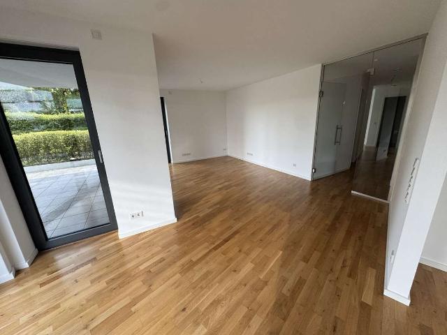Neuwertige 2 Raum Wohnung mit Terasse in Magdeburg
