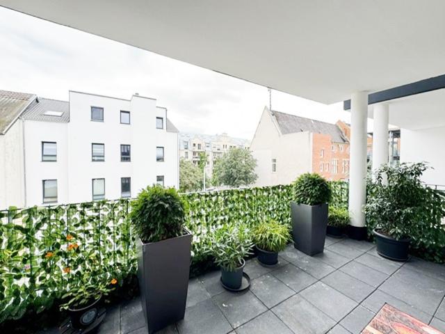 Neuwertige 2 Zi Wohnung mit Einbauküche und großem Balkon im Zentrum in 53474 Bad Neuenahr!