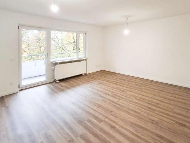 Neuwertige 2 Zimmer Wohnung am Riedergarten mit Einbauküche